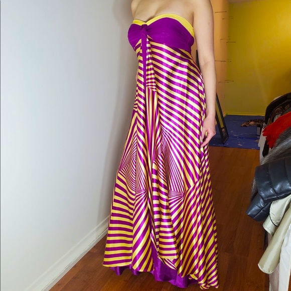 Gorgeous evening dress - Picture 4 of 8